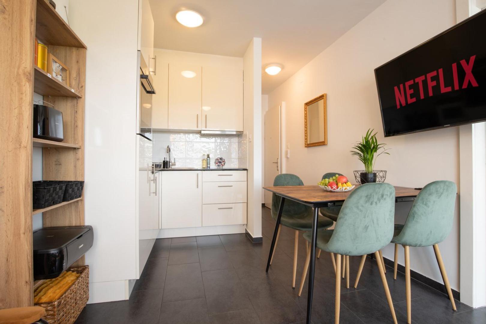 Special Modern Lisa Apartment Basel, Bahnhof Grossbasel 10-Star Bagian luar foto